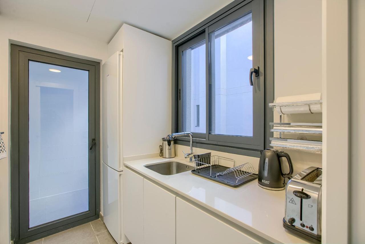 2B2B Deluxe Apartment - Jardines De Cuatro Caminos - Business District - Santiago Bernabeu Madrid Buitenkant foto
